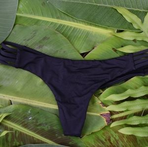 Black Midori Tavarua Bottoms Medium